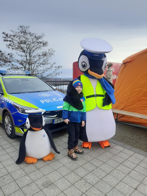 Sanoccy policjanci podczas finału Wielkiej Orkiestry Świątecznej Pomocy w Sanoku