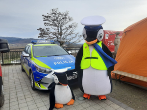 Sanoccy policjanci podczas finału Wielkiej Orkiestry Świątecznej Pomocy w Sanoku