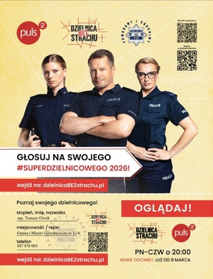 Plakat konkursu na SuperDzielnicowego 2026. Na plakacie znajdują się umundurowani policjanci stojący na żółtym tle.